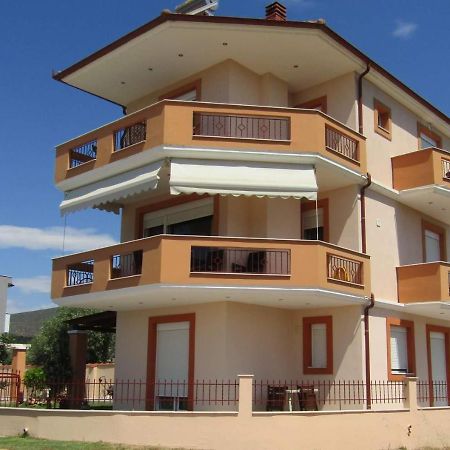 Апартаменти Olive Grove House Ліменарія Екстер'єр фото