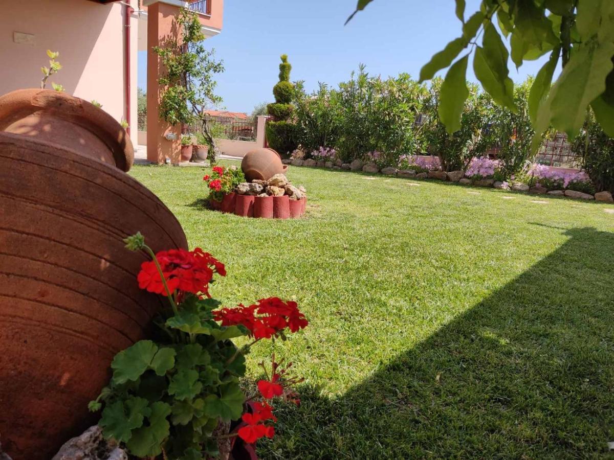Апартаменти Olive Grove House Ліменарія Екстер'єр фото