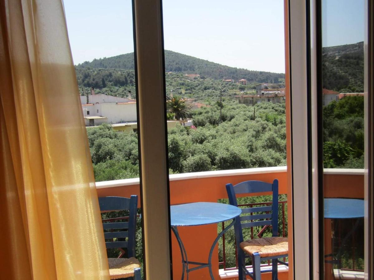 Апартаменти Olive Grove House Ліменарія Екстер'єр фото