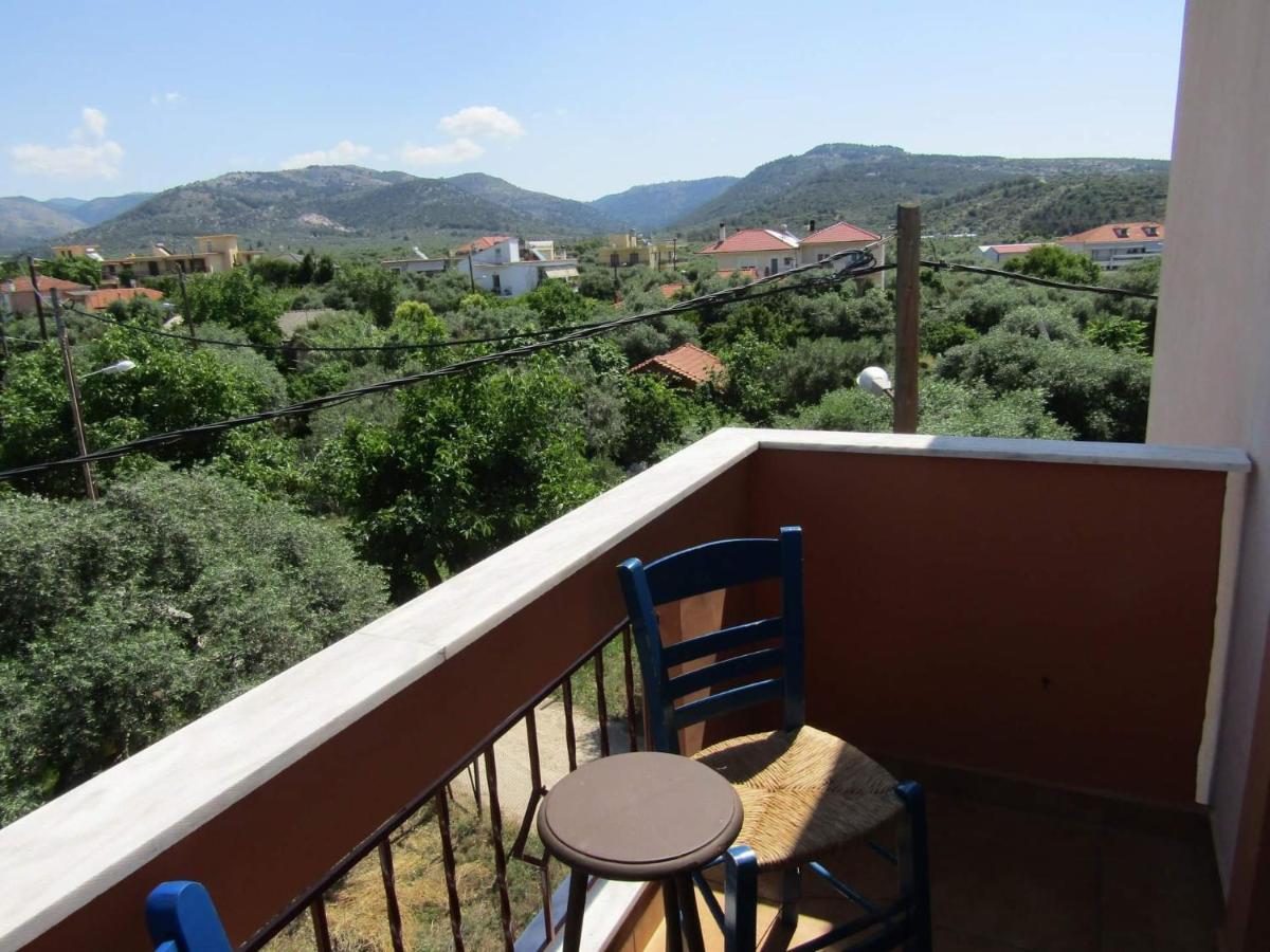 Апартаменти Olive Grove House Ліменарія Екстер'єр фото
