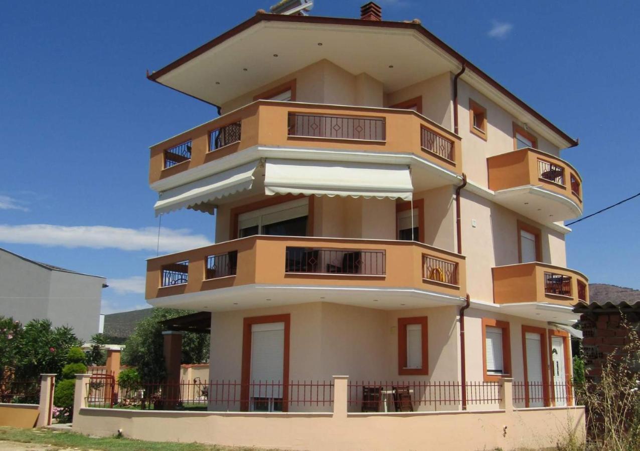Апартаменти Olive Grove House Ліменарія Екстер'єр фото